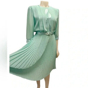 Prive Petites Vintage  Flowy Pleated Blue Midi Dress Size 10